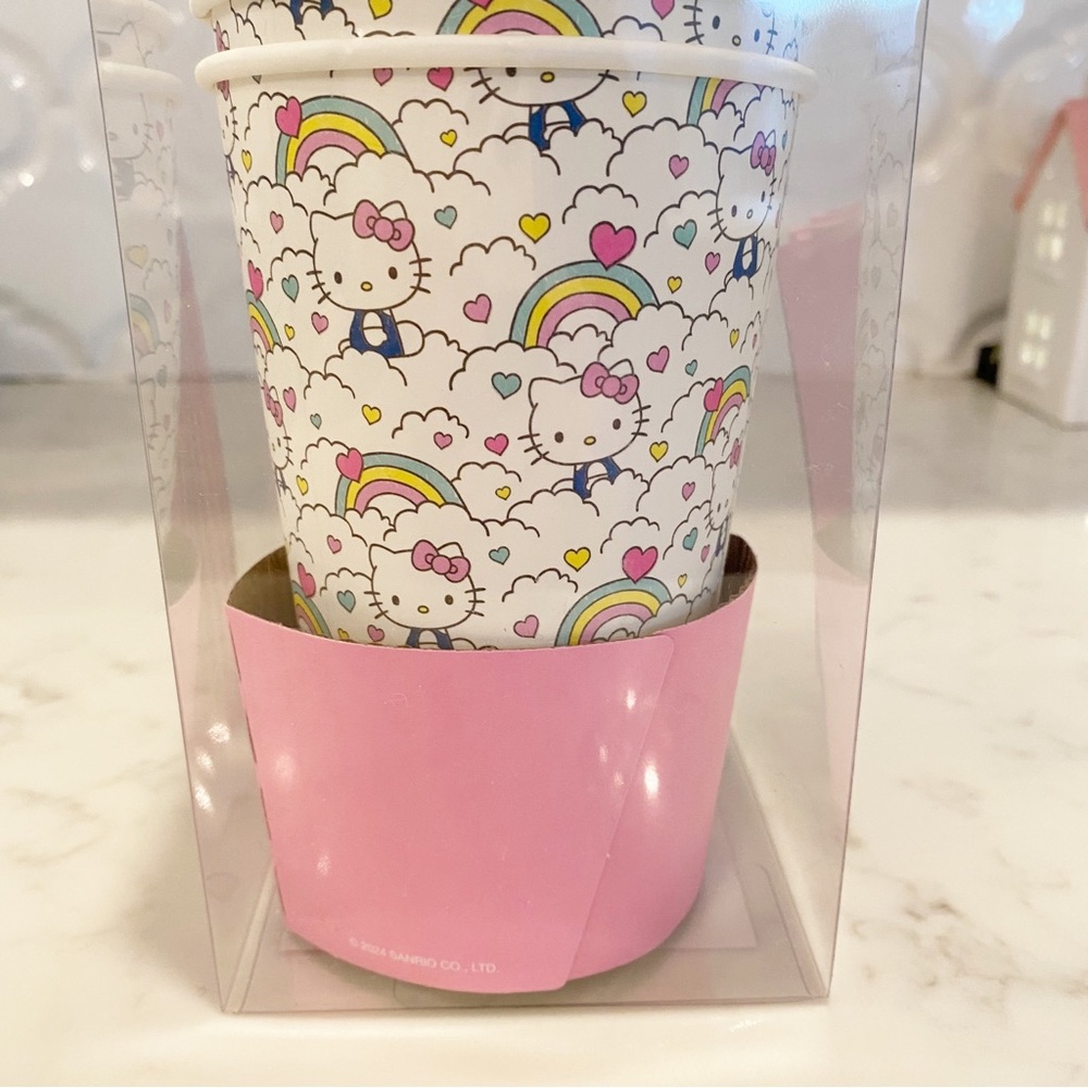 Hello Kitty 16 oz Disposable Hot Cup Set With Sleeves - Picture 7 of 7